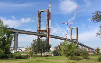 PUENTE DEL CENTENARIO, MONTAJE DE GRÚAS TORRE