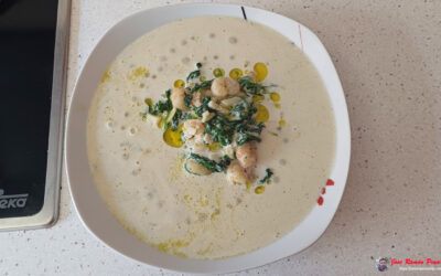 SOPA DE ESPINACAS CON GAMBAS
