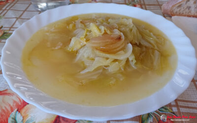 CALDO DE REPOLLO